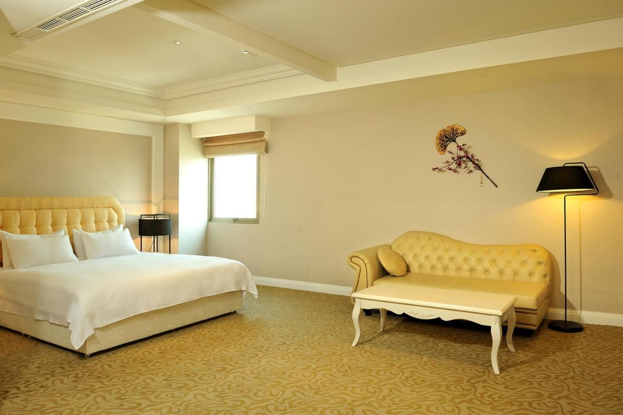 Asia Emperor Hotel Tainan Dış mekan fotoğraf